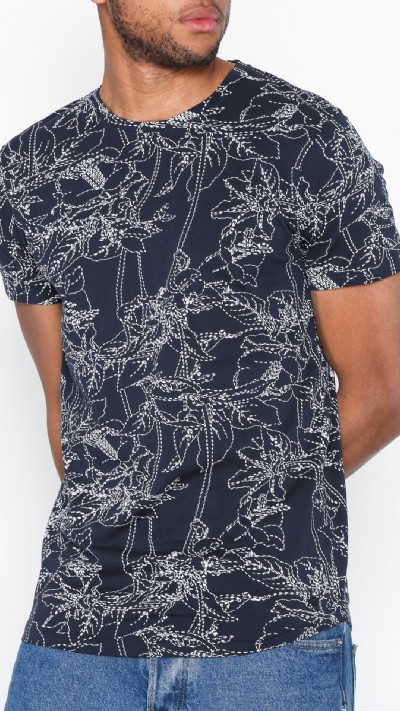 Amado T-shirt