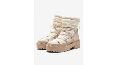 Brandie Moon Boots