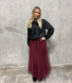 Viola Vinröd Tyllkjol